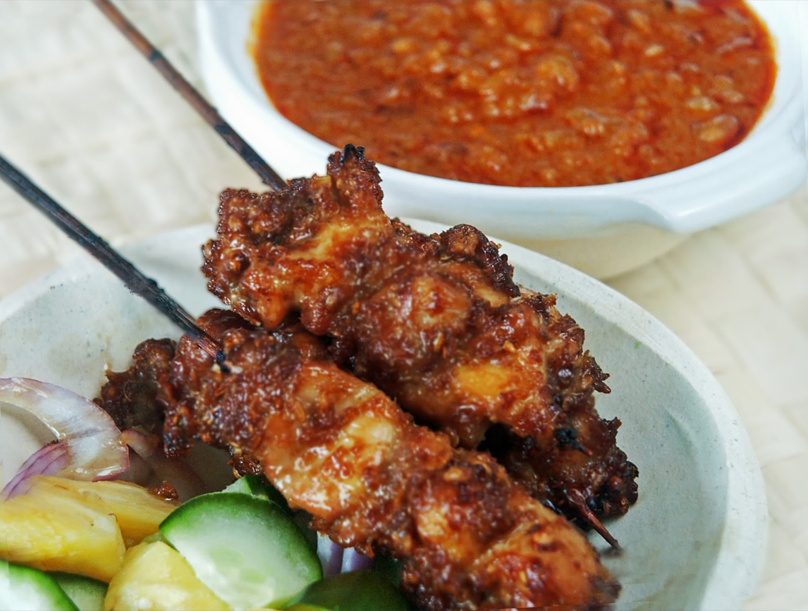 chicken satay with peanut sauce